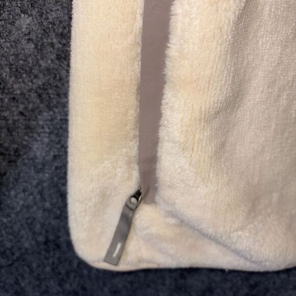 LL Bean Jacket Womens L Cream Hi Pile Fleece Pullover Pockets Fuzzy Teddy Snap - Picture 3 of 9
